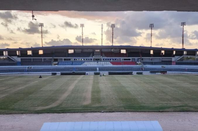 Governo de Alagoas inicia revitalização do gramado do Estádio Rei Pelé