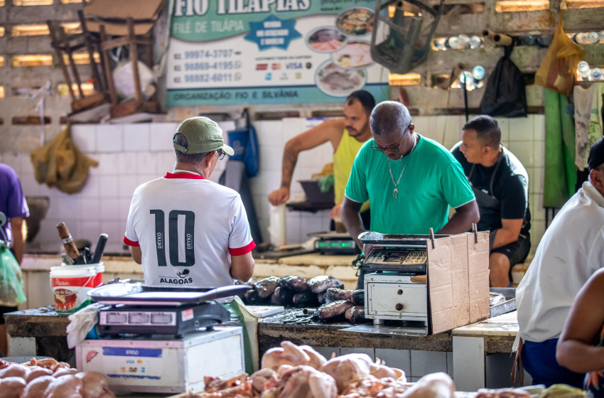 Confira o funcionamento de mercados, feiras-livres e shoppings populares nas festas de fim de ano