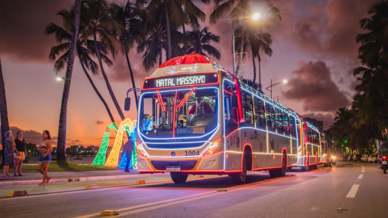 Passeios gratuitos de ônibus na orla marítima começam neste domingo (17)