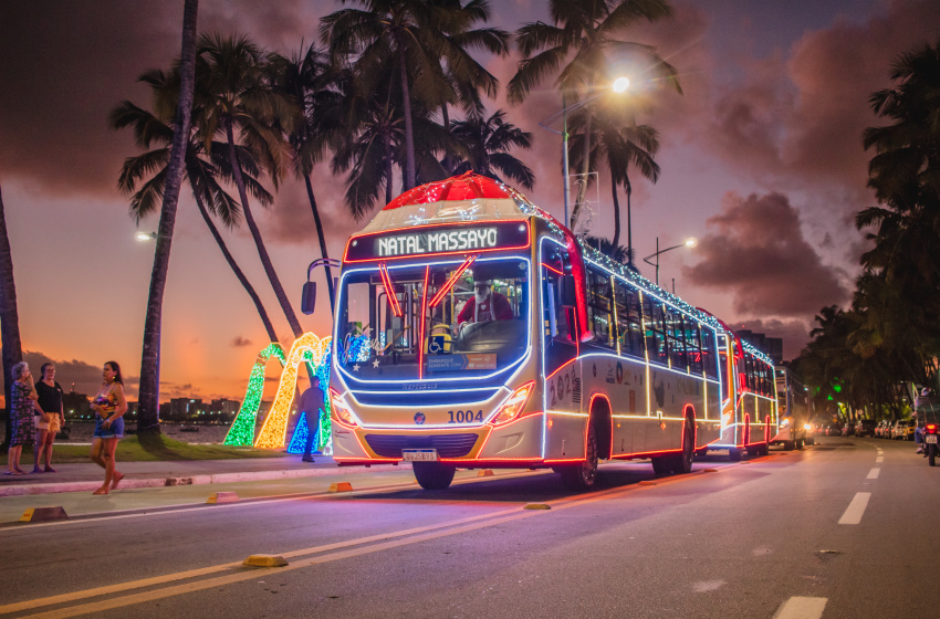 Passeios gratuitos de ônibus na orla marítima começam neste domingo (17)