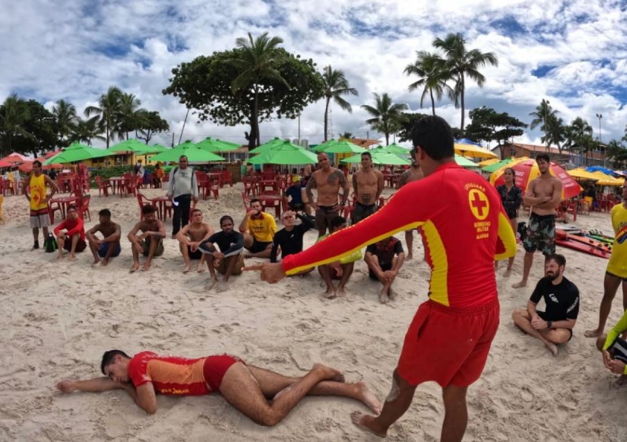 Bombeiros abrem inscrições para nova edição do curso Surf Salva