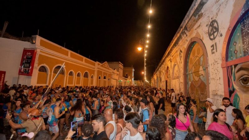 Jaraguá Folia promete arrastar milhares de foliões pelo bairro histórico nesta sexta