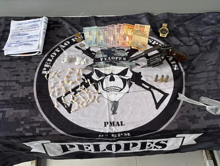 PM apreende armas e drogas na capital e no interior