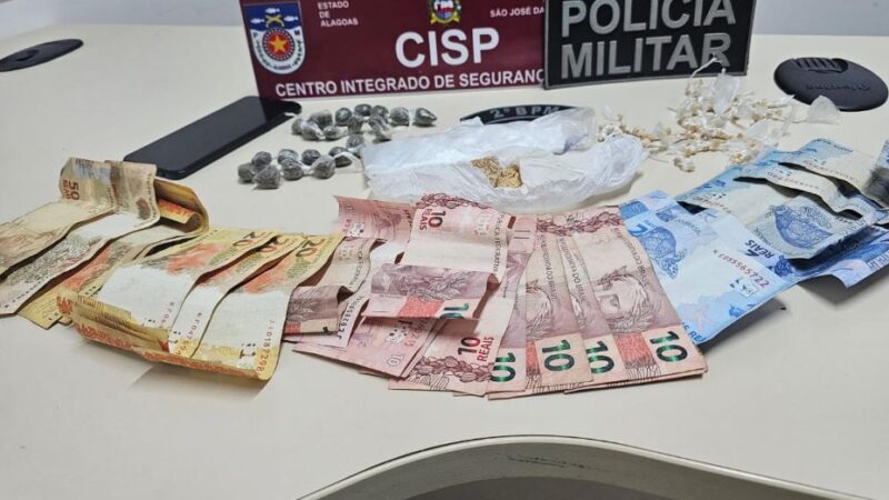 PM apreende bombinhas de maconha e pedras crack durante ocorrências no interior do estado