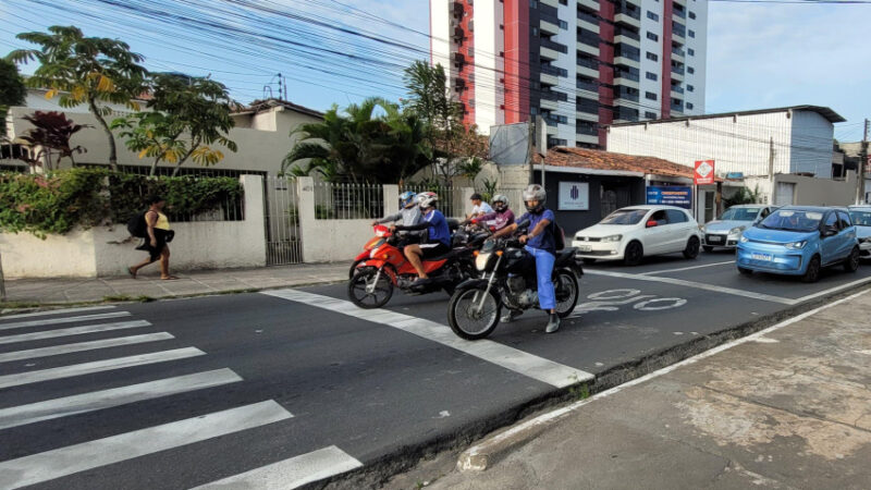 Maceió ganha novas áreas de espera em semáforos para motociclistas