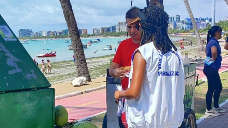 Saúde leva educação sanitária aos locais mais frequentados de Maceió