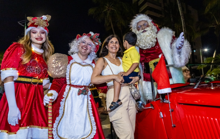 Desfile de Natal promete grande espetáculo de cores e brilhos na orla de Maceió