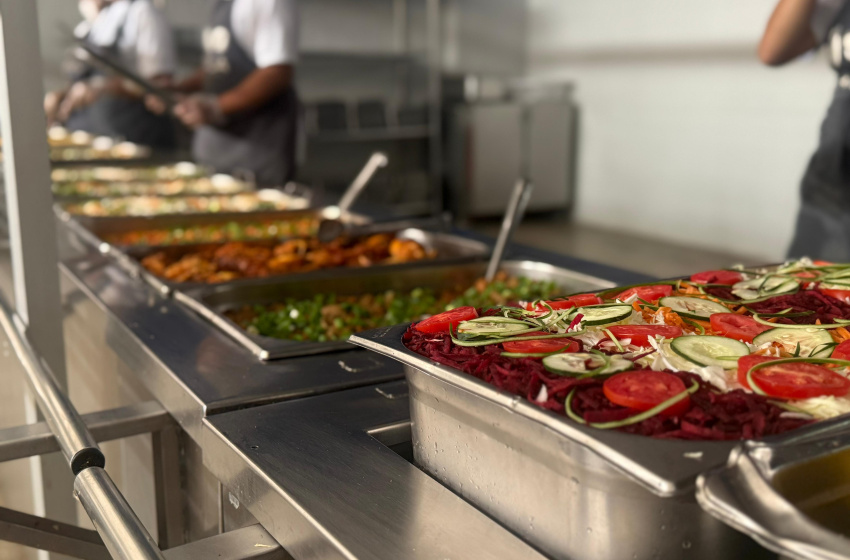 Restaurante Popular do Centro terá almoço junino e música ao vivo, nesta sexta(27)