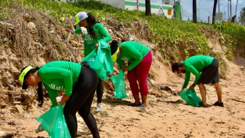 IMA promove mutirão de limpeza na praia de Jacarecica, neste domingo (15)