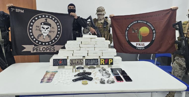 Em Santana do Ipanema, operação da PM apreende mais de 40 quilos de cocaína