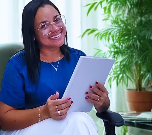 A crise de identidade na sociedade líquida sob uma lente psicanalítica