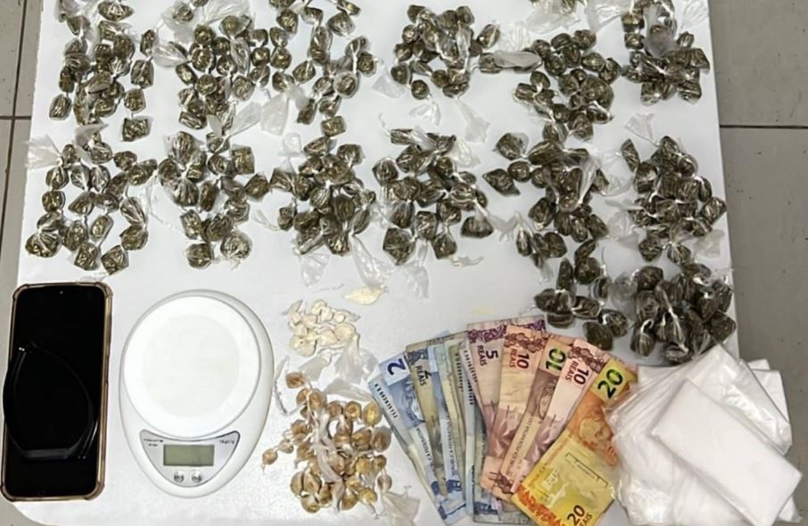 PM flagra menor com meio quilo de drogas em Piranhas