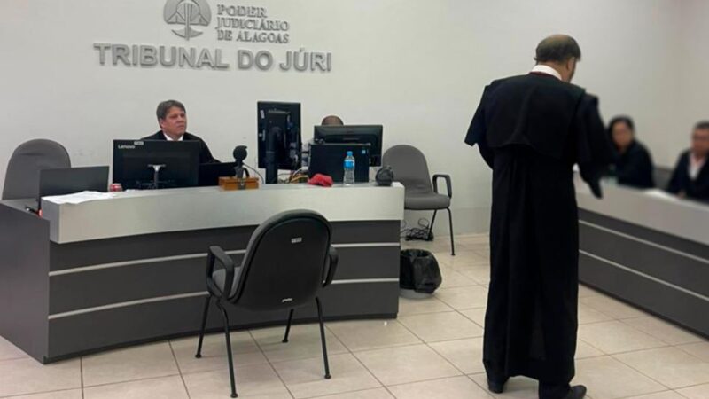 Após 25 anos foragido, homem é condenado a mais de 15 anos de prisão por homicídio