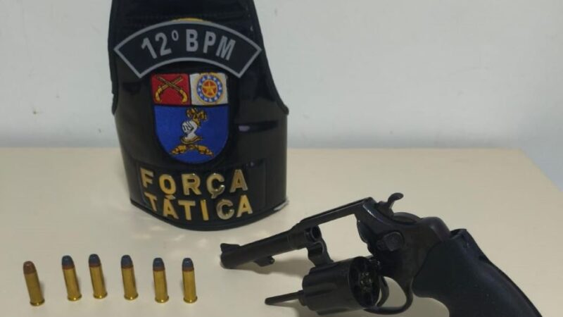 Após denúncias e abordagens, PM apreende armas de fogo e drogas em Maceió, Feira Grande e Arapiraca
