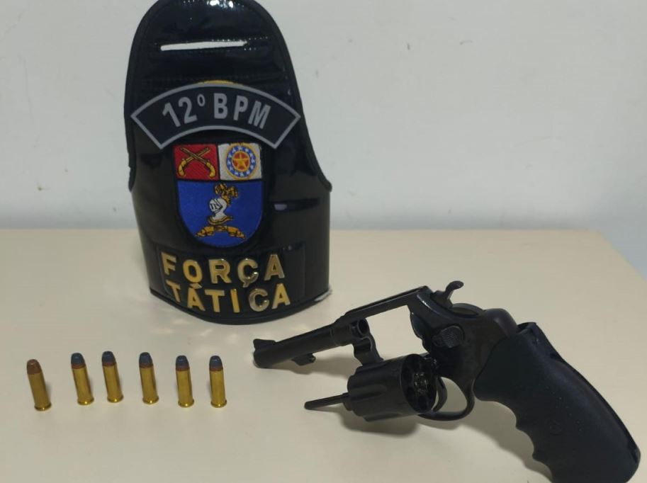 Após denúncias e abordagens, PM apreende armas de fogo e drogas em Maceió, Feira Grande e Arapiraca