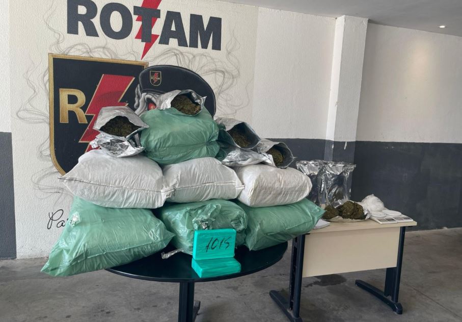 PM retira mais de 615 kg de drogas de circulação em apenas uma semana