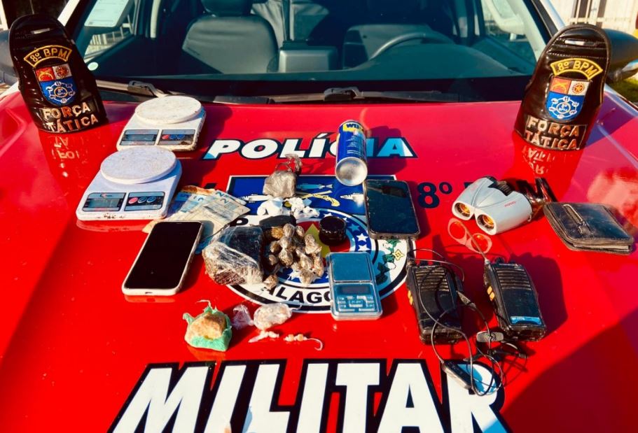 Polícia Militar apreende 16 armas de fogo e 13 kg de entorpecentes