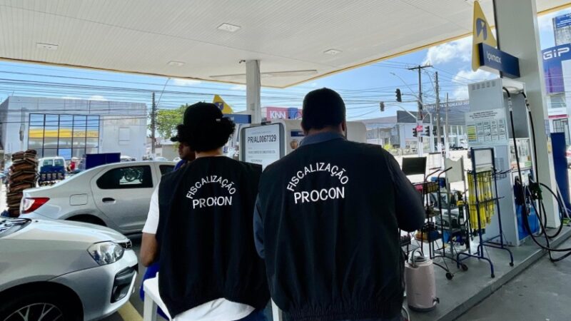 Procon Maceió autua postos de combustíveis por aumento abusivo nos preços