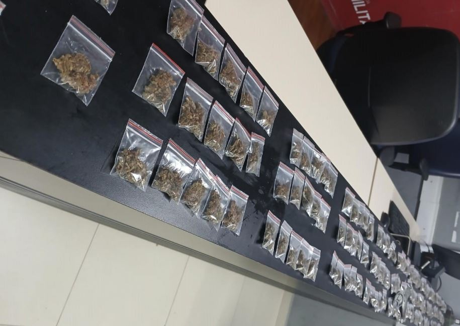 PM detém dois suspeitos com drogas em Maragogi