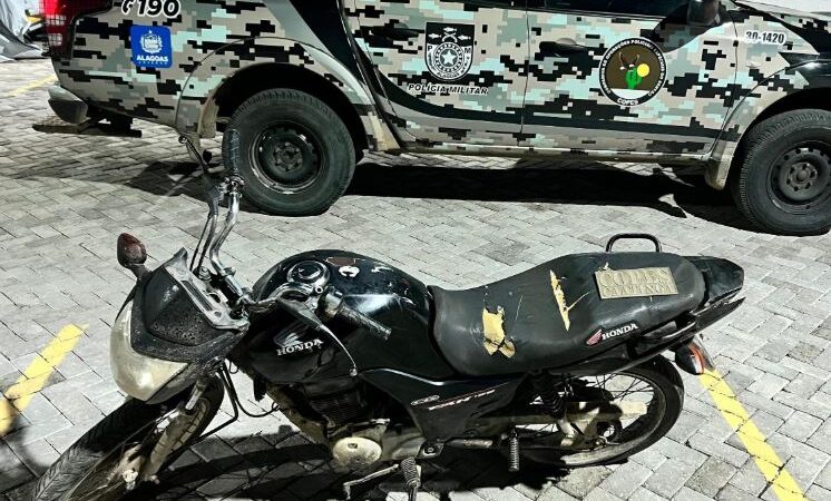 PM apreende drogas e recupera veículo roubado em ocorrências no Sertão de Alagoas