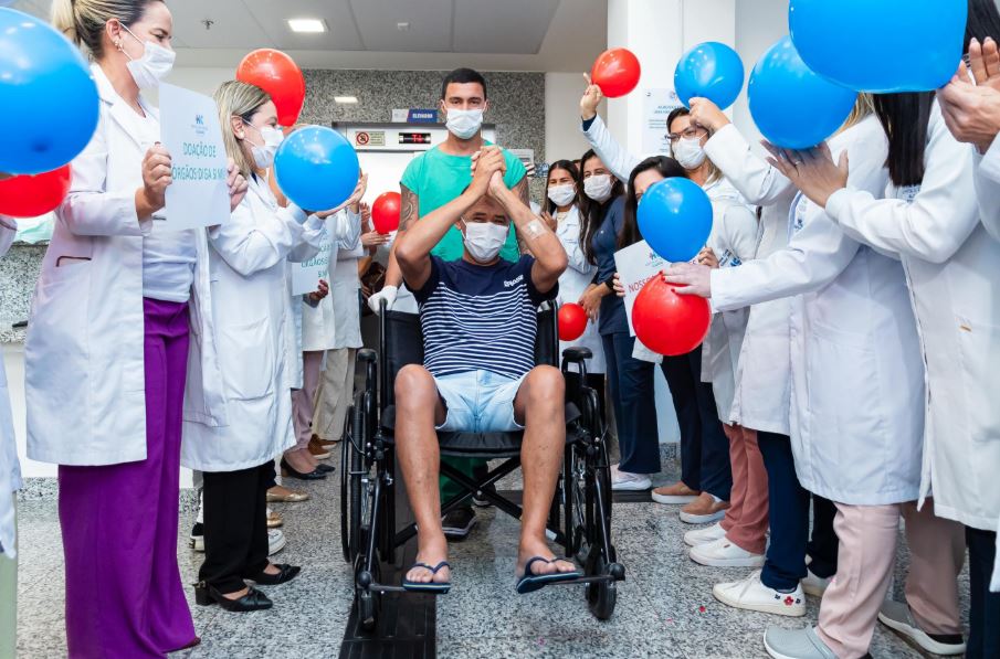 Paciente comemora um ano do transplante renal realizado no Hospital do Coração Alagoano