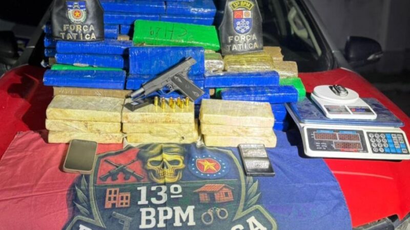 PM-AL intercepta entrega de drogas e apreende mais de 62 quilos de entorpecentes