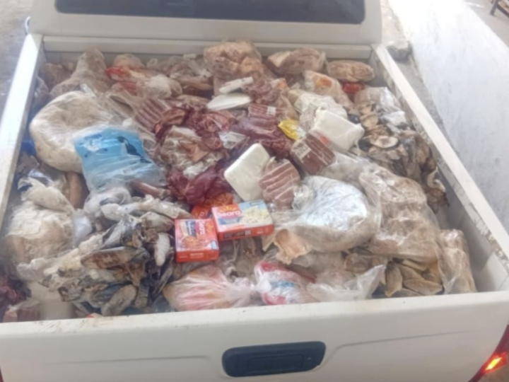 Vigilância Sanitária apreende 1.300kg de produtos impróprios para o consumo em supermercado