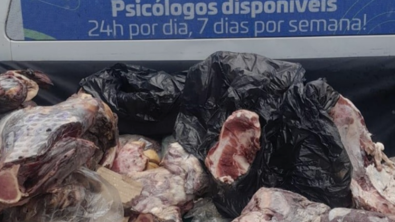 Vigilância Sanitária apreende mais de 300 kg de carnes impróprias para consumo em supermercado do Benedito Bentes