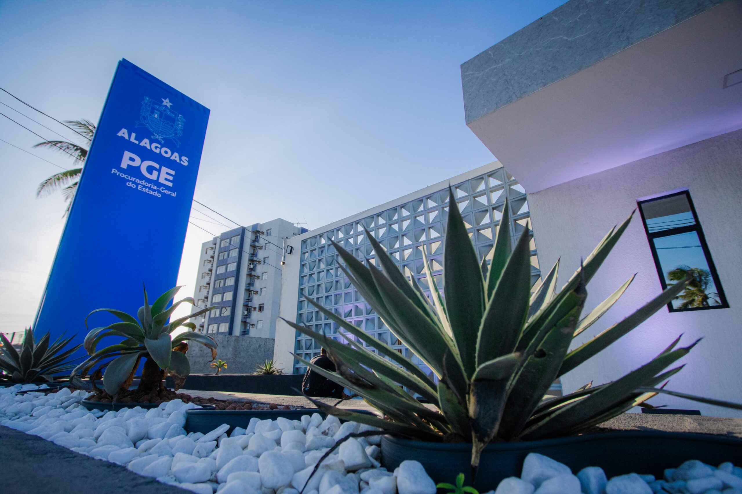 Inscrições para concursos do DER e da PGE entram na reta final em Alagoas