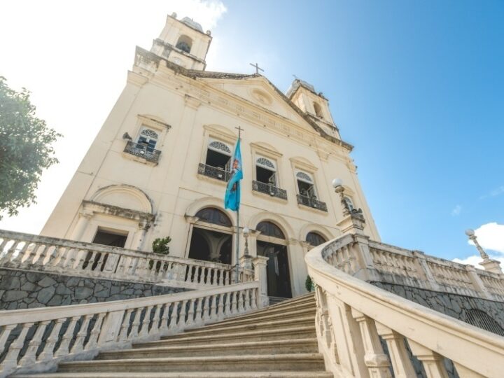 Missa Campal e Procissão de Corpus Christi interditam ruas do Centro de Maceió
