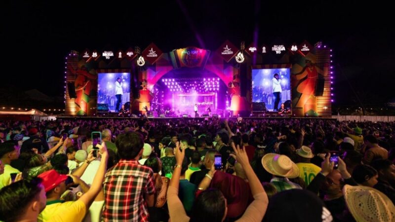 Zé Vaqueiro, Bell Marques e mais seis artistas animam a quinta-feira (25) noite do São João Massayó 2026