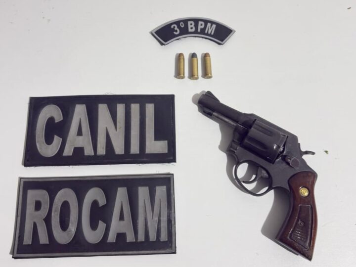 PM flagra homem com arma de fogo e prende suspeito em Arapiraca