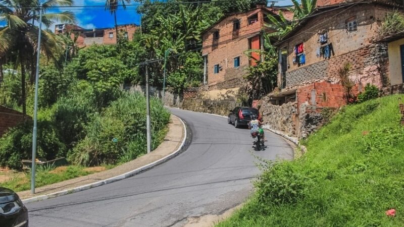 Defesa Civil interdita Ladeira da Moenda para remanejamento de poste nesta quarta-feira (29)