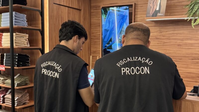Procon Maceió intensifica fiscalização no comércio da capital e orienta consumidores para compras do Dia dos Pais