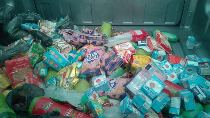 Vigilância Sanitária apreende 300 kg de alimentos estragados na Levada
