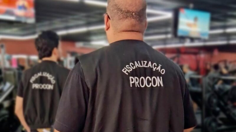 Procon Maceió fiscaliza redes de academias após denúncias de consumidores