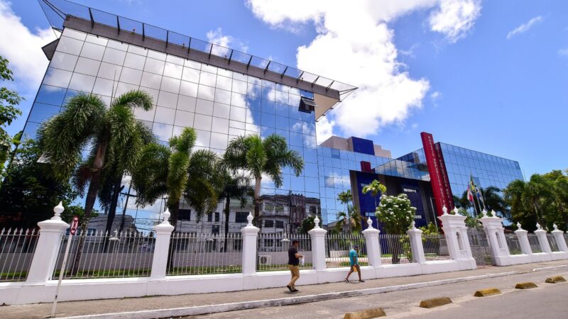 Governo de Alagoas confirma pagamento dos servidores para 27 de outubro