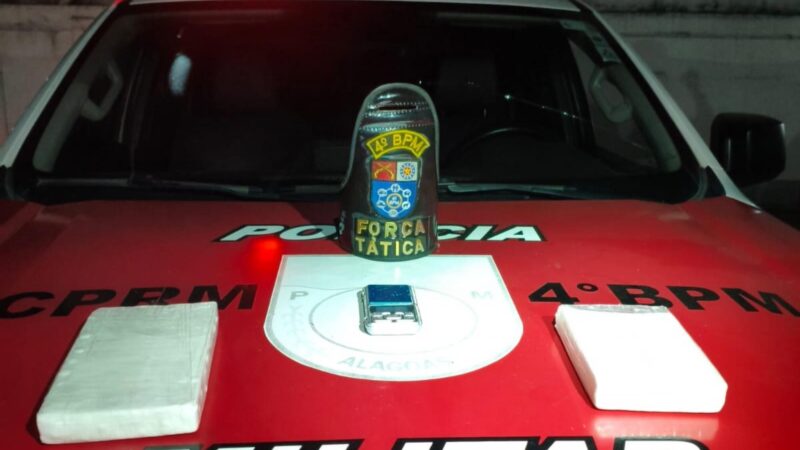PM apreende 1,8 kg de cocaína em Maceió e revólver após disparos em Maravilha